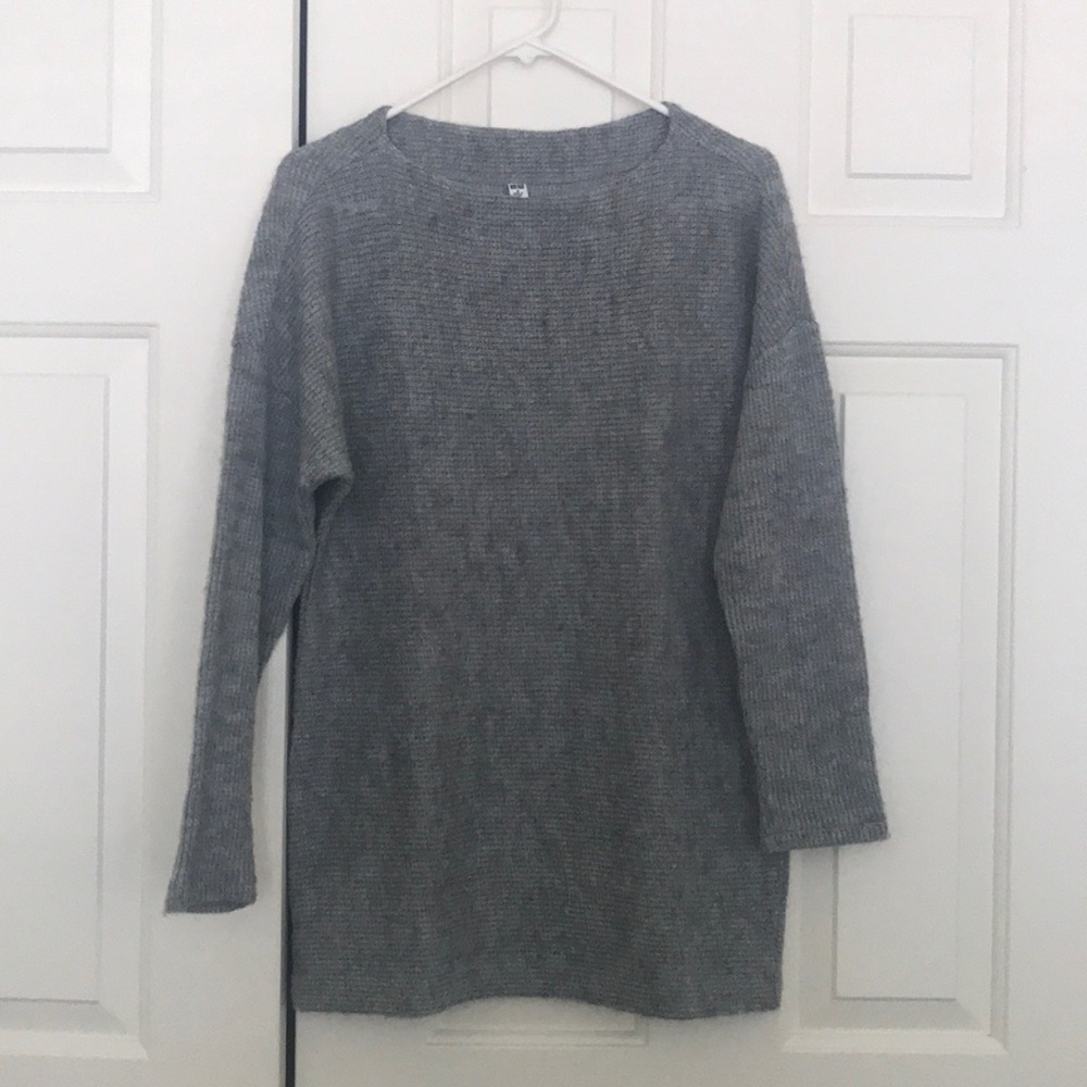 UNIQLO Grey Sweater